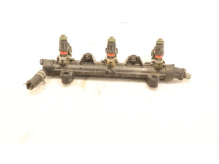 Vstřikovací lišta Seat Ibiza IV (6J,6P)