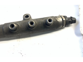 Топливная рампа 30777554, 0218002712   Volvo V70  