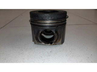 Píst 17484L110 BMW X5 F15 pro naftový motor 3.0