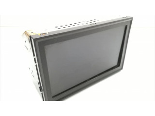 Радио/ проигрыватель CD/DVD / навигация