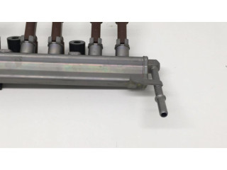 Топливная рампа 232500Q040 Toyota Yaris 1.0