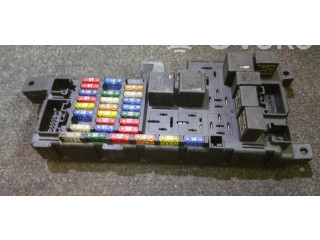 Блок предохранителей 518322326, 8637841-PETROL Volvo V70