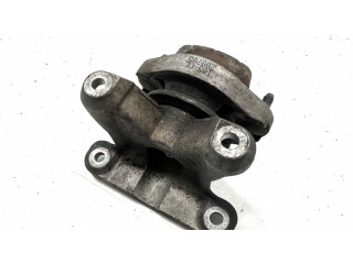 Подушка коробки передач