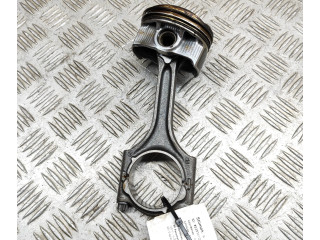 Поршень B 4204 T47 31401957, 32298424 Volvo XC40