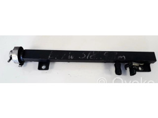 Топливная рампа 1727234   BMW 3 E36 1.8 