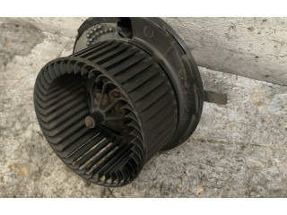 Вентилятор печки    F983228M   Volkswagen Touran I