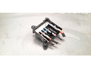 Блок предохранителей 4KE937548 Audi e-tron