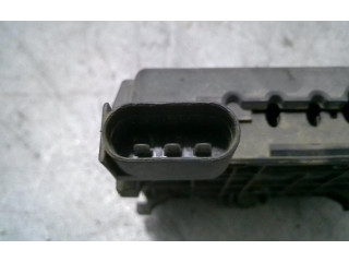 Блок предохранителей 1J0937550   Audi A3 S3 8L    