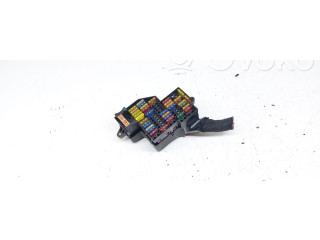 Pojistková skříňka 7L0941828B, 7L0941824B Volkswagen Touareg 2006