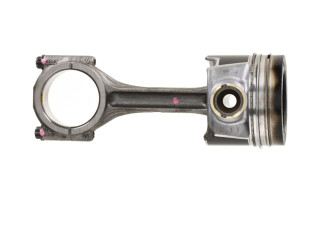 Шатун  04L105401A    Volkswagen Transporter - Caravelle T6  