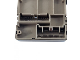 Блок предохранителей 82201FJ100   Subaru Forester SJ    