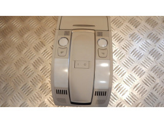 Фонарь освещения передних мест