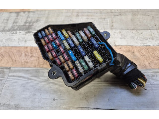 Блок предохранителей     Audi A6 S6 C5 4B    