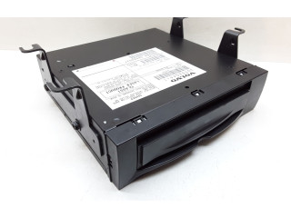 Радио/ проигрыватель CD/DVD / навигация