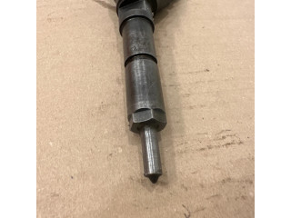 Vstřikovač 0445110008   Peugeot 406  pro naftový motor 2.0  
