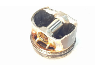  Поршень с шатуном  120A18015R, 120A18015R  Dacia Sandero  