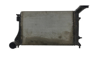 Интеркулер 1K0145803AL Skoda Octavia Mk2 (1Z)