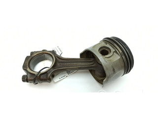 Píst 11004 Mercedes-Benz S W116 pro benzínový motor 2.8