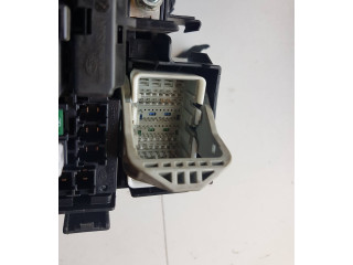 Блок предохранителей ACVN51212, 047406120   Subaru Forester SK