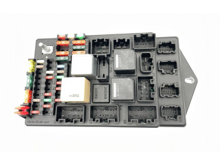 Блок предохранителей BW8314D628AH Jaguar XK - XKR