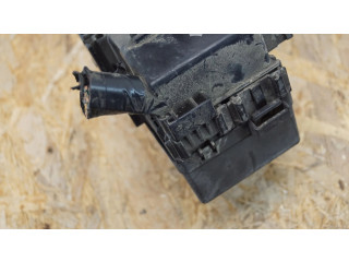 Pojistková skříňka 63564198 Nissan Navara D40 2008