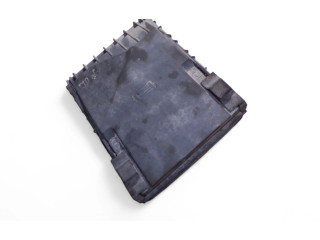 Блок предохранителей  1K0937132F, 1K0937540C   Volkswagen Caddy    