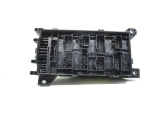 Блок предохранителей 911603E040   KIA Sorento    