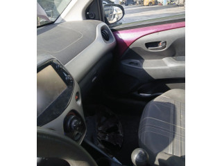 Zpětné zrcátko Peugeot 108 2017