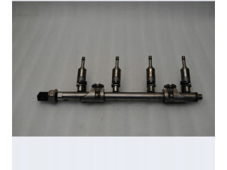 Топливная рампа 04E133320 Skoda Octavia Mk3 (5E)