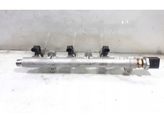 Топливная рампа 04C133320C Audi A1