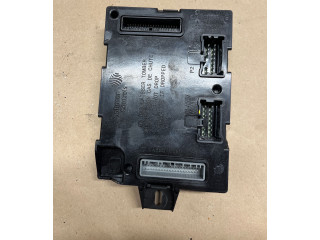 Блок комфорта 284B10604R, 30567602 Dacia Duster II