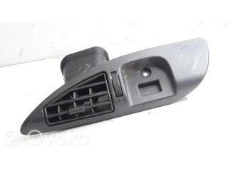 Задняя воздушная решётка