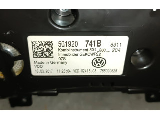 Панель приборов 5G1920741B   Volkswagen Golf VII       