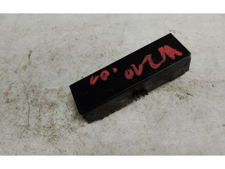 Pojistková skříňka A0005400372 Mercedes-Benz E W210 2000