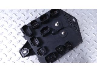 Блок предохранителей AW9314A073CD, C2D17257 Jaguar XJ X351