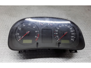 Přístrojová deska Volkswagen Bora 2000 1J0919881B