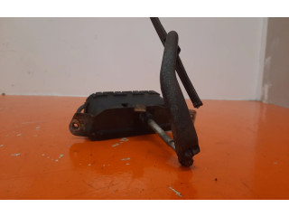 Моторчик дворников     Volvo S80