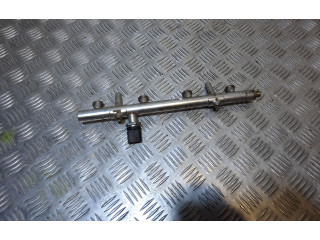 Топливная рампа 06K133317G Audi A3 S3 8V 1.8