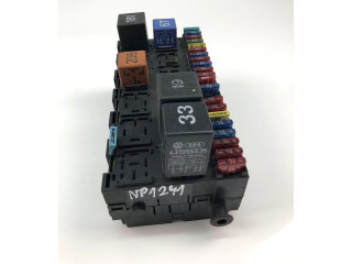 Pojistková skříňka 357937039 Volkswagen Caddy 2000