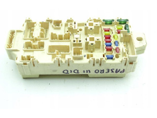 Pojistková skříňka 3F27-0367 Mitsubishi Pajero 2004