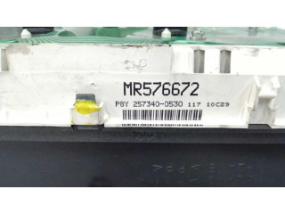 Панель приборов MR576672, 2573400530   Mitsubishi Montero       