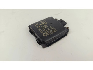 Датчик слепых зон 670034752, 1741158699 Maserati Levante