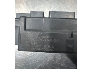 Блок предохранителей 8637A313, 519087548 Mitsubishi Outlander