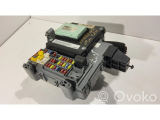 Блок предохранителей P56010395AA, P56010420AH Jeep Cherokee