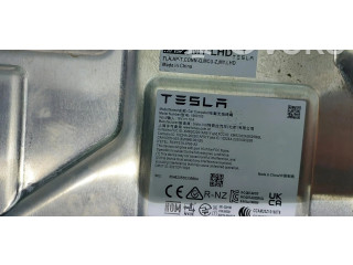 Řídící jednotka 1684435-00-J   Tesla Model 3 2021