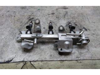 Vstřikovací lišta 175201470R   Renault Clio IV     