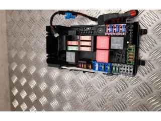 Pojistková skříňka A1675454000 Mercedes-Benz EQC 2020