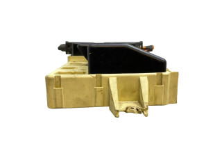 Блок предохранителей 1R8T14A067AB Jaguar S-Type