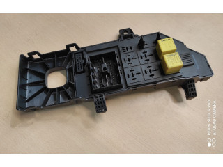 Блок предохранителей 12798346 Cadillac BLS