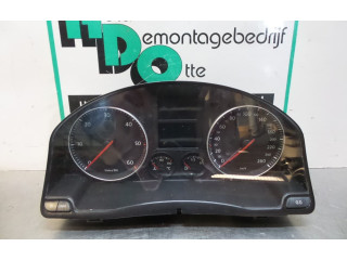 Панель приборов Volkswagen Golf Plus